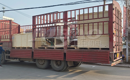 江西宋先生訂購(gòu)的真空上料機(jī)木箱打包完畢，準(zhǔn)備發(fā)貨